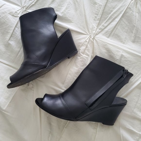 Open Toe Wedge Boots - Picture 2 of 4